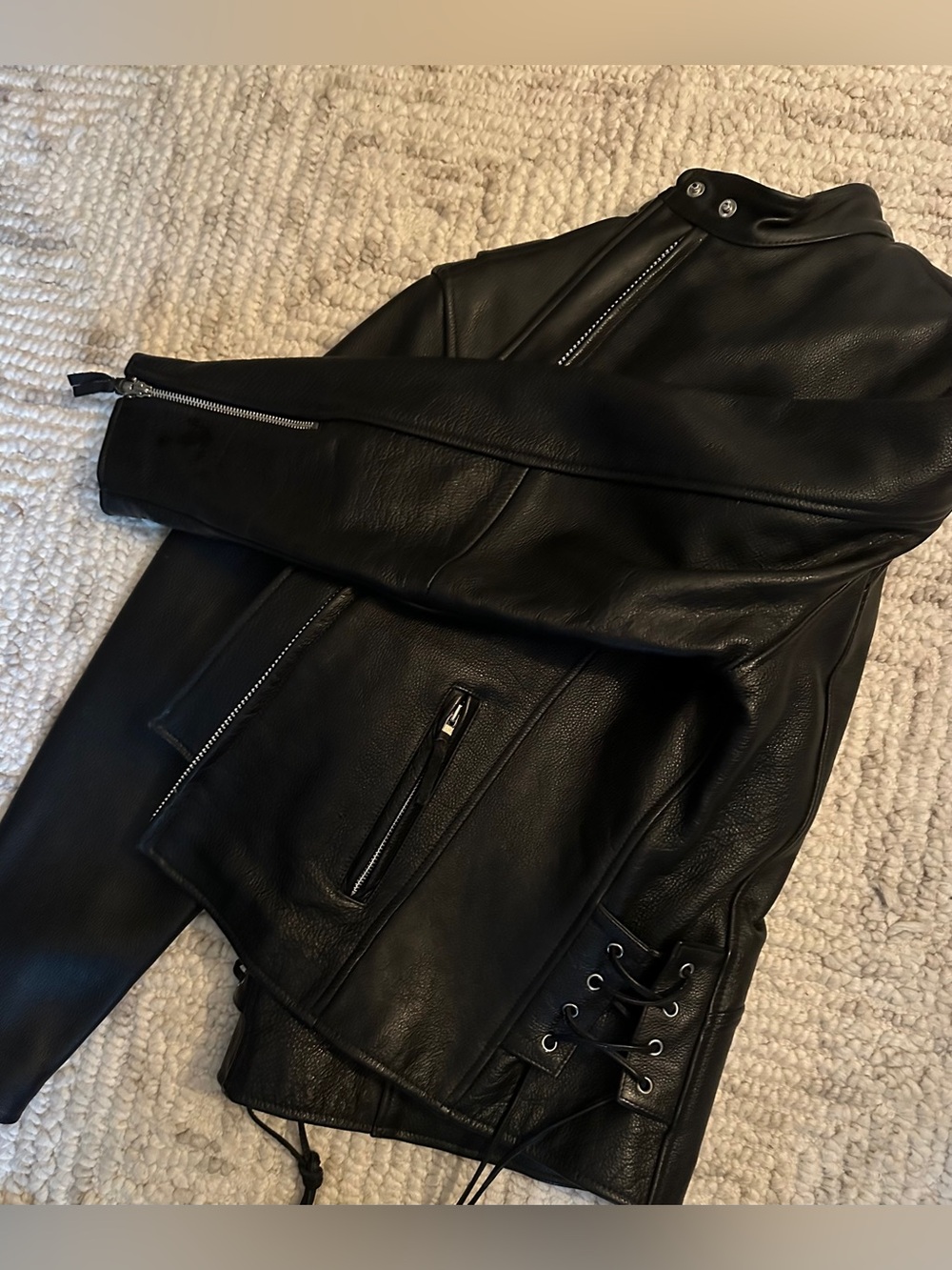 Wilsons Open Road Women's Black Heavy
Premium Leather Motorcycle Jacket